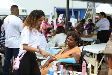 
          Imagem ilustrativa da imagem Ação pela Cidadania oferece mais de 100 serviços gratuitos para população da Serra
          