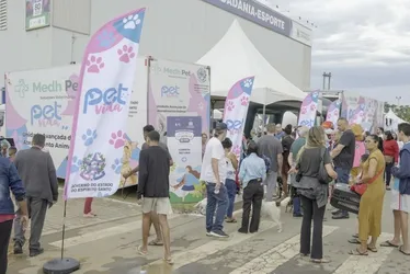 Imagem ilustrativa da imagem Anchieta recebe a carreta do Pet Vida com castração gratuita para cães e gatos