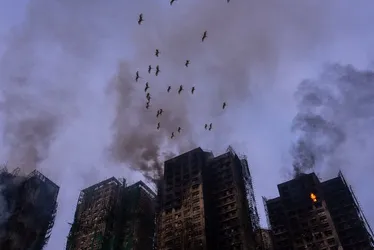 
          Imagem ilustrativa da imagem Ao menos 13 pessoas são presas após incêndio com mais de 150 mortos em Hong Kong
          