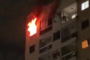 Imagem ilustrativa da imagem Apartamento pega fogo e chamas matam cachorro em Vila Velha; veja vídeos