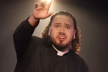 
          Imagem ilustrativa da imagem Ator de 25 anos morre durante a estreia de musical em teatro na Grande SP
          