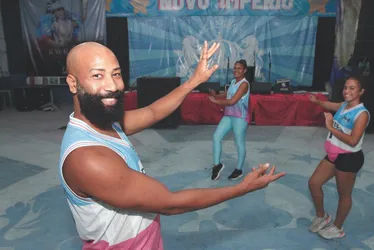 Imagem ilustrativa da imagem Aulas de samba de graça para arrasar no Carnaval