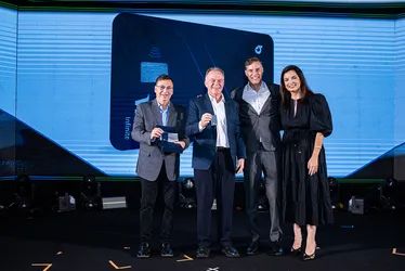 
          Imagem ilustrativa da imagem Banestes lança cartão Banescard Absoluto Visa Infinite para alta renda
          