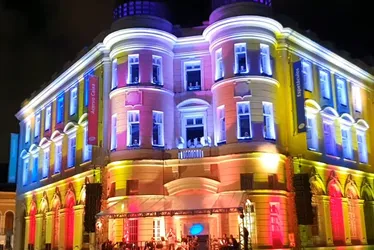 
          Imagem ilustrativa da imagem Caixa Cultural Recife vira palco para a Cantata de Natal, neste domingo (7)
          