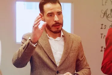 
          Imagem ilustrativa da imagem ‘Calvo do Campari’ é preso acusado de agressão pela namorada e solto com medidas protetivas
          