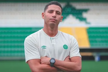 
          Imagem ilustrativa da imagem Capixaba celebra acesso com a Chapecoense: "Estou vivendo um sonho"
          