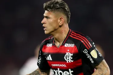 Imagem ilustrativa da imagem Carrascal é relacionado contra São Paulo e reduz problemas do Flamengo