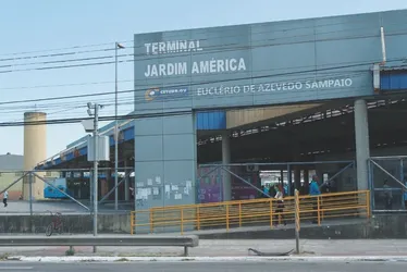 
          Imagem ilustrativa da imagem Casagrande: "Expresso GV será a maior obra de mobilidade feita na Grande Vitória"
          