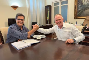 Imagem ilustrativa da imagem Casagrande aumenta sinais para Ricardo