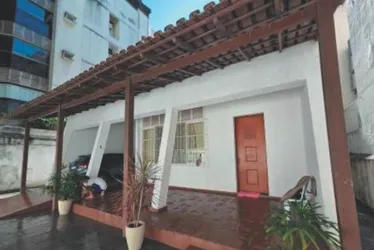 
          Imagem ilustrativa da imagem Casas nos bairros Praia do Canto e Santa Helena vão virar prédios
          