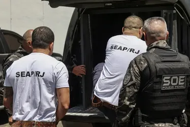 Imagem ilustrativa da imagem Chefes do Comando Vermelho são transferidos para presídios federais