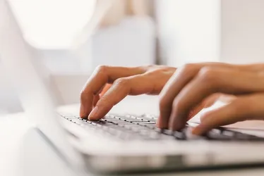 
          Imagem ilustrativa da imagem Como checar antecedentes criminais de um date? Plataformas fazem varredura
          