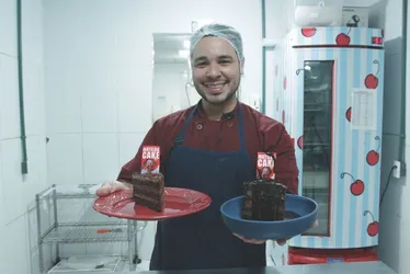 
          Imagem ilustrativa da imagem Como fazer Bolo de chocolate Matilda, o clássico que voltou à moda
          