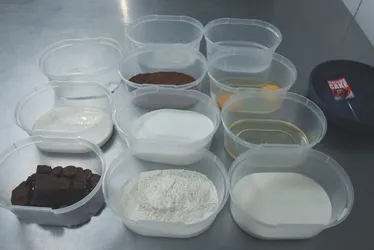 
          Imagem ilustrativa da imagem Como fazer Bolo de chocolate Matilda, o clássico que voltou à moda
          