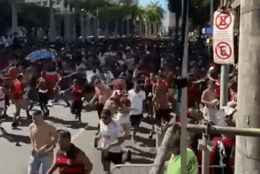 
          Imagem ilustrativa da imagem Confusão encerra festa do Flamengo no centro do Rio após desfile do tetra
          