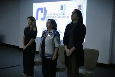 
          Imagem ilustrativa da imagem Coren-pe homenageia responsáveis técnicos de enfermagem que se destacaram em 2025
          