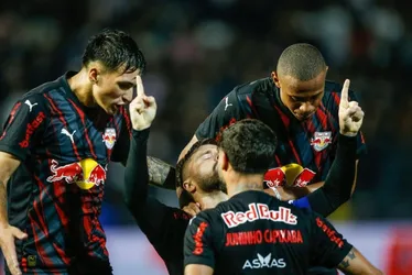 Imagem ilustrativa da imagem Corinthians leva gol no fim e perde para o Bragantino