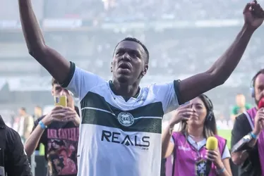 Imagem ilustrativa da imagem Coritiba empata com Athletic e confirma vaga na Série A; título é adiado