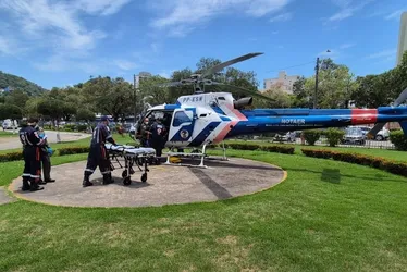 
          Imagem ilustrativa da imagem Criança de 2 anos é resgatada de helicóptero após se queimar com água quente no ES
          