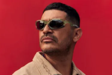 
          Imagem ilustrativa da imagem Criolo: “Às vezes o milagre está na sua frente”
          