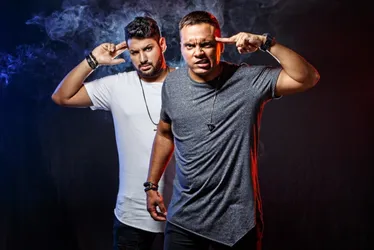 
          Imagem ilustrativa da imagem Dança e festas em clima das férias
          