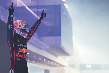 
          Imagem ilustrativa da imagem Decisão do título da Fórmula 1 fica para etapa final
          