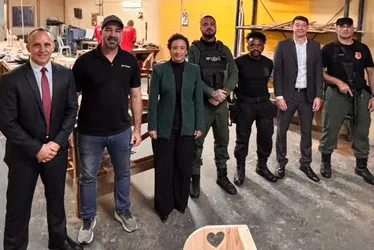 Imagem ilustrativa da imagem Detentos vão produzir troféus que serão entregues em homenagem promovida pela OAB