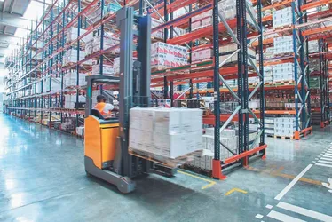 Imagem ilustrativa da imagem Distribuição de produtos: alugar galpão logístico no ES custa até R$ 3 milhões