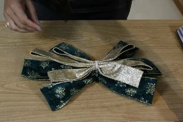 
          Imagem ilustrativa da imagem Enfeite para decorar portas com estilo para o Natal
          