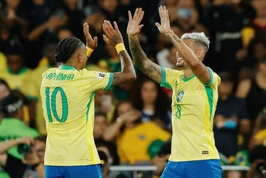 
          Imagem ilustrativa da imagem Entenda os cenários de grupos mais fáceis e difíceis para o Brasil na Copa
          