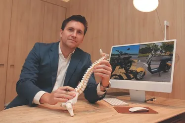 
          Imagem ilustrativa da imagem Especialista: acidentes com bikes elétricas têm maior gravidade do que com a comum
          