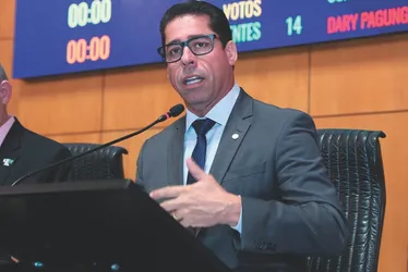 Imagem ilustrativa da imagem Especialistas defendem “lei seca” também para as bikes elétricas