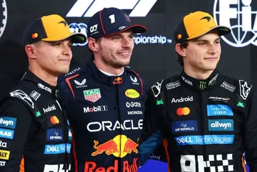
          Imagem ilustrativa da imagem F-1: Verstappen crava pole em Abu Dabi e mantém viva a disputa pelo título
          
