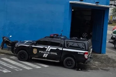 
          Imagem ilustrativa da imagem Ferro velho é flagrado furtando energia em Cariacica
          