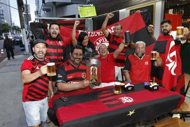 
          Imagem ilustrativa da imagem Festa nos bares da Grande Vitória para ver a final da Libertadores
          