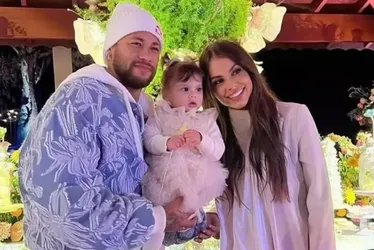 Imagem ilustrativa da imagem Filha de Neymar passa por cirurgia de emergência após acidente doméstico