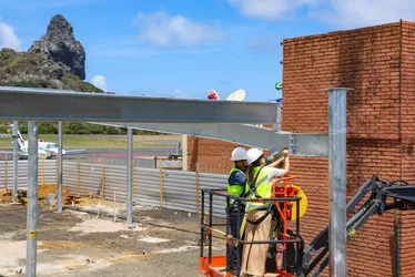 Imagem ilustrativa da imagem Governadora antecipa para maio a entrega do novo terminal do aeroporto de Noronha