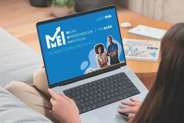 
          Imagem ilustrativa da imagem Governo anuncia novos benefícios digitais para microempreendedores
          