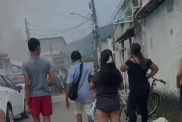 Imagem ilustrativa da imagem Incêndio em casa mata gêmeos de 1 ano no Rio; mãe foi presa