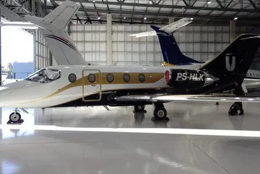 
          Imagem ilustrativa da imagem Jatinho, Ferrari e relógios são apreendidos pela PF em operação contra quadrilha do ‘falso Mounjaro’
          