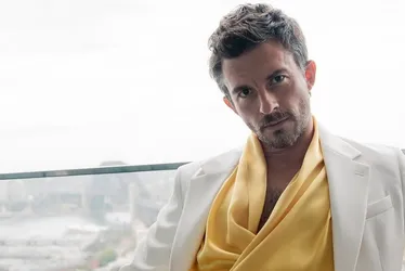 Imagem ilustrativa da imagem Jonathan Bailey é eleito o homem mais sexy do mundo pela People