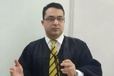 
          Imagem ilustrativa da imagem Juiz de Ouricuri é vítima de atentado a tiros. Esposa é principal suspeita
          