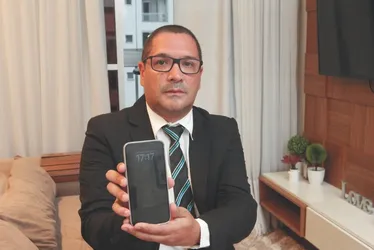 Imagem ilustrativa da imagem Justiça no ES condena dona do WhatsApp por facilitar golpe do falso advogado