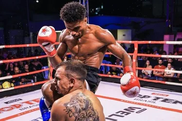 Imagem ilustrativa da imagem Kickboxing: após nocaute, capixaba mira cinturão internacional na Serra