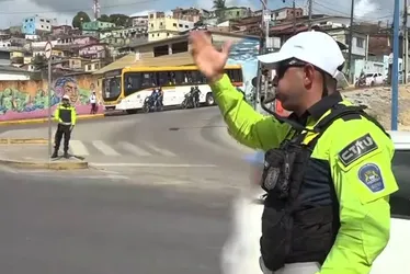 
          Imagem ilustrativa da imagem Ladeira da Cohab tem interdição e desvio a partir da segunda (8) para obras
          