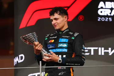 
          Imagem ilustrativa da imagem Lando Norris é o 35º piloto a ser campeão da Fórmula 1; veja todos
          