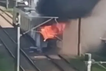 
          Imagem ilustrativa da imagem Linha Centro do Metrô do Recife segue fechada sem previsão de retorno nesta sexta
          