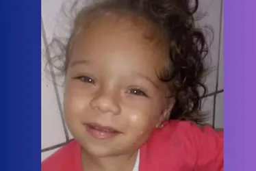 
          Imagem ilustrativa da imagem Mãe e namorada são condenadas a 50 anos por morte de menina em Caruaru
          