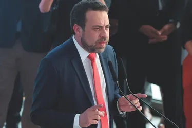 Imagem ilustrativa da imagem Mais 50 profissionais passam todo dia a trabalhar por aplicativos no ES