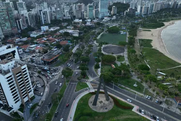 
          Imagem ilustrativa da imagem Mais de 400 grandes obras e investimento superior a R$ 2 bi
          